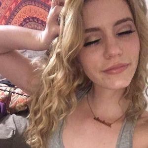 Meet your Posher, Michaela